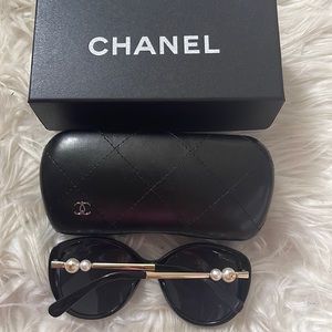 Pearl CC black and gold sunglasses